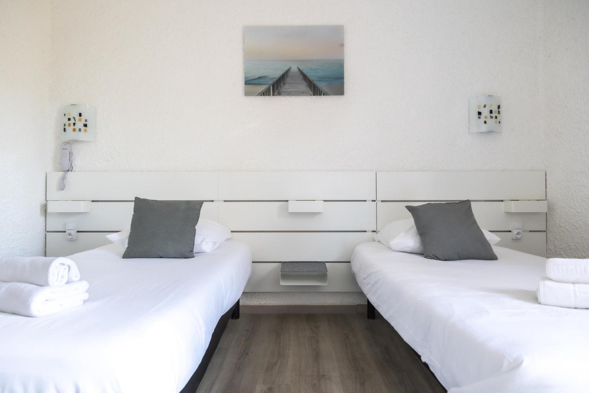 Hotel Aquarius Canet-en-Roussillon Exterior photo