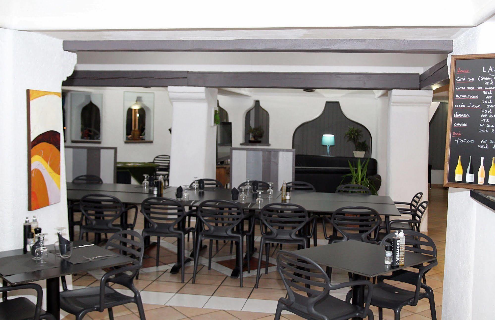Hotel Aquarius Canet-en-Roussillon Exterior photo